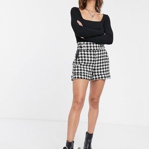 High waisted houndstooth shorts